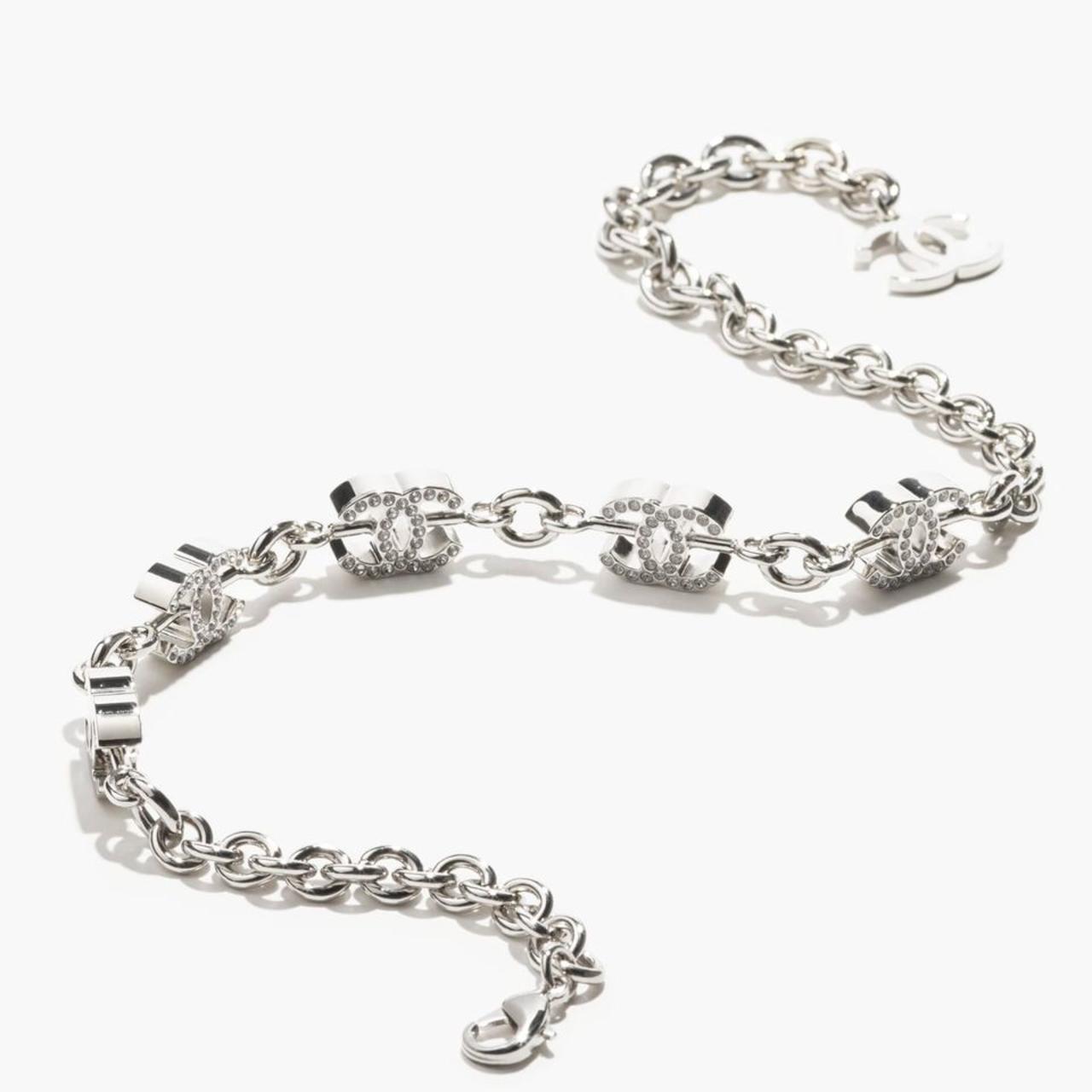 Chanel 5闪钻双C银色项链