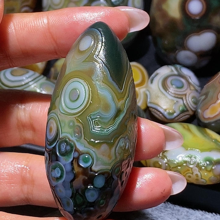 玛瑙/玉髓未镶嵌珠宝奇石32