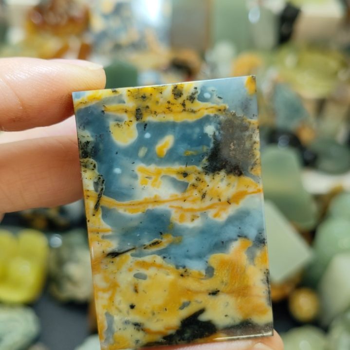 岫玉未镶嵌挂坠款式