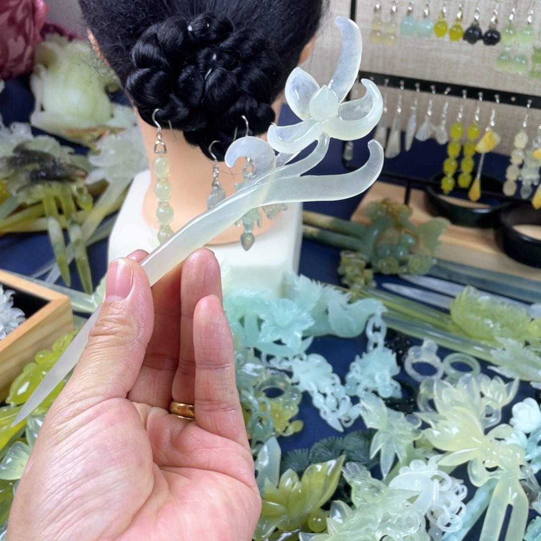 蛇纹石玉发饰未镶嵌