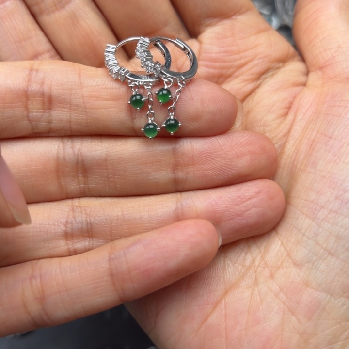 王***行翡翠银S925镶嵌耳饰