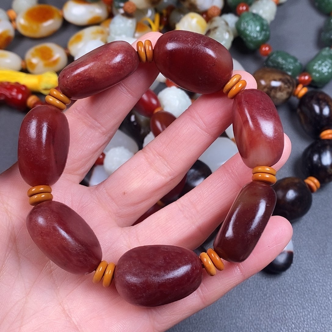 品***1和田玉未镶嵌颈饰