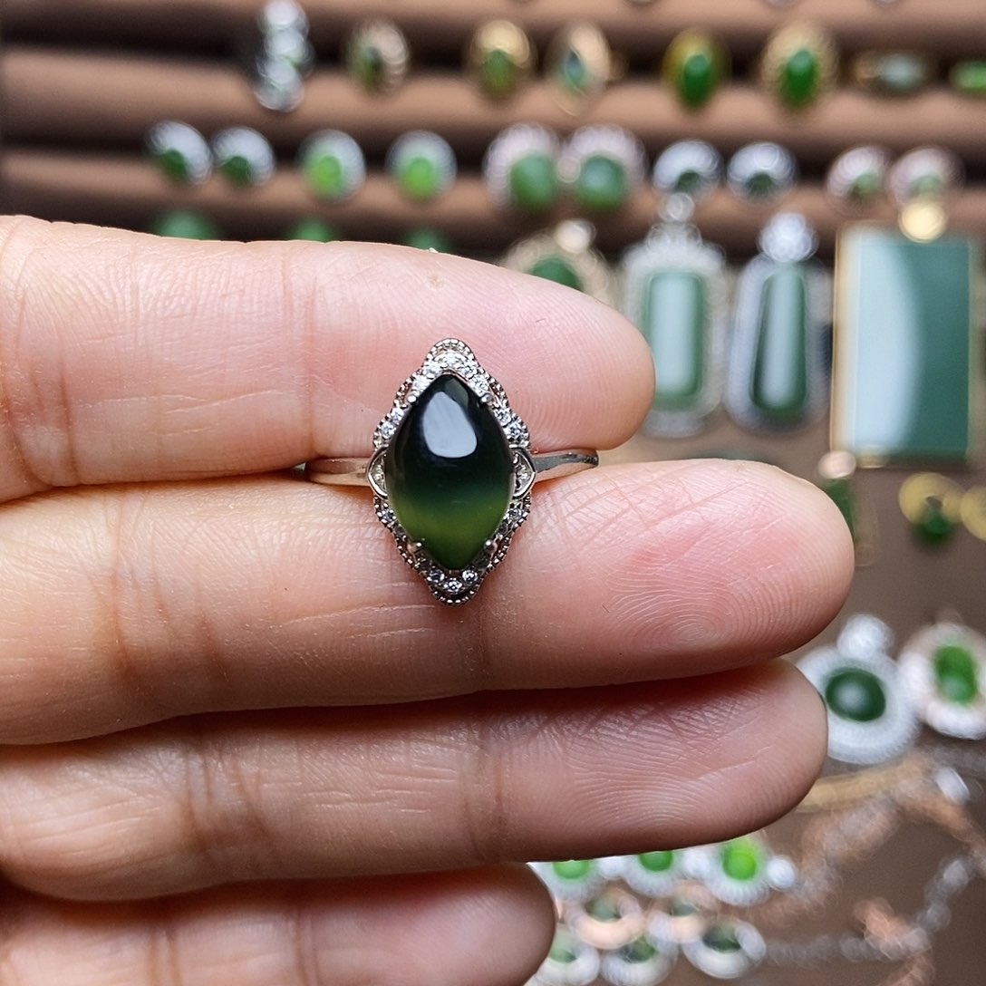 吊坠(不含链)银S925镶嵌和田玉（碧玉）戒指