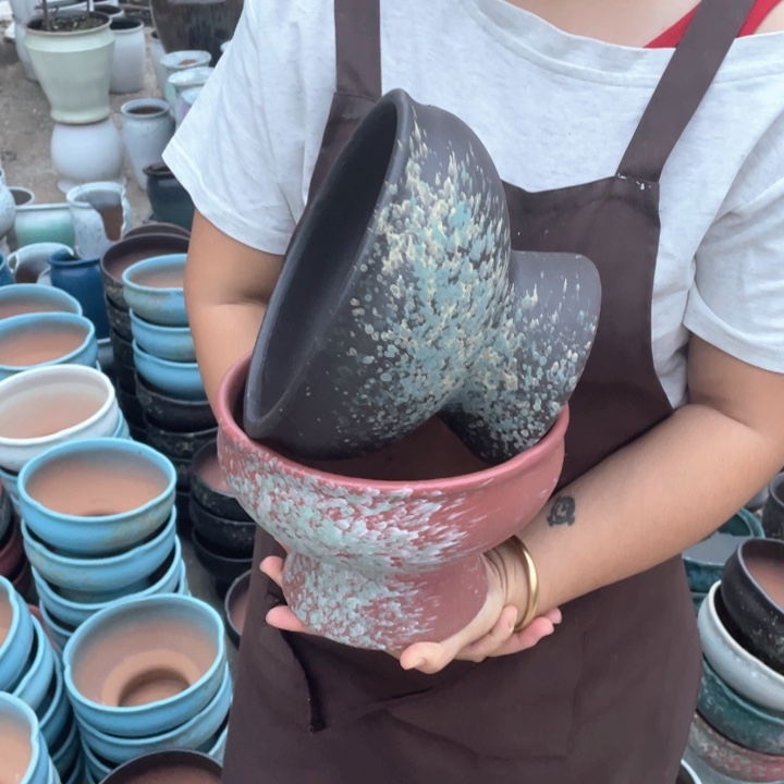 紫砂花盆口20高15瑕疵瑕疵