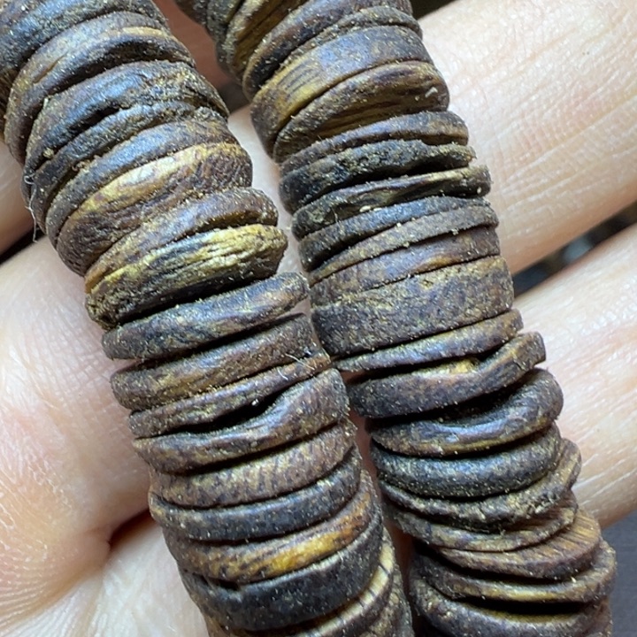 沉香碎屑沉香乌身1.0片珠10克