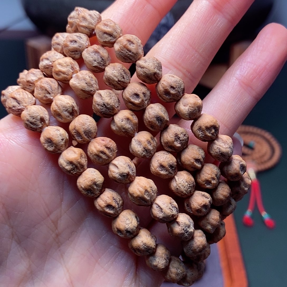 柏香籽/百香籽吊坠888.8