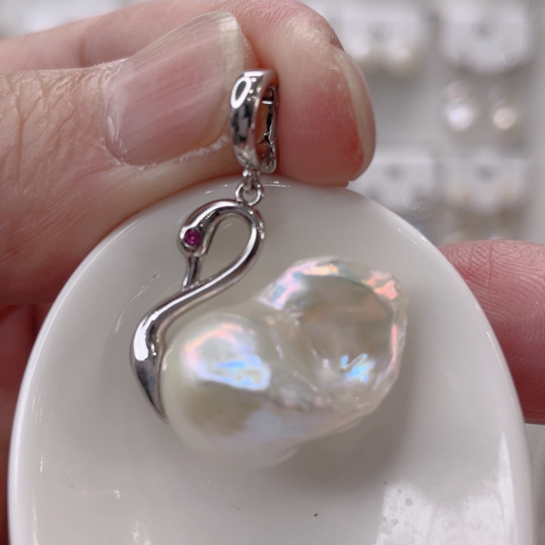 颈饰未镶嵌淡水珍珠