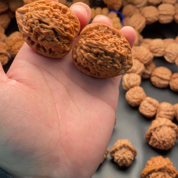 吊坠文玩核桃抓****铁3蚂蚁王