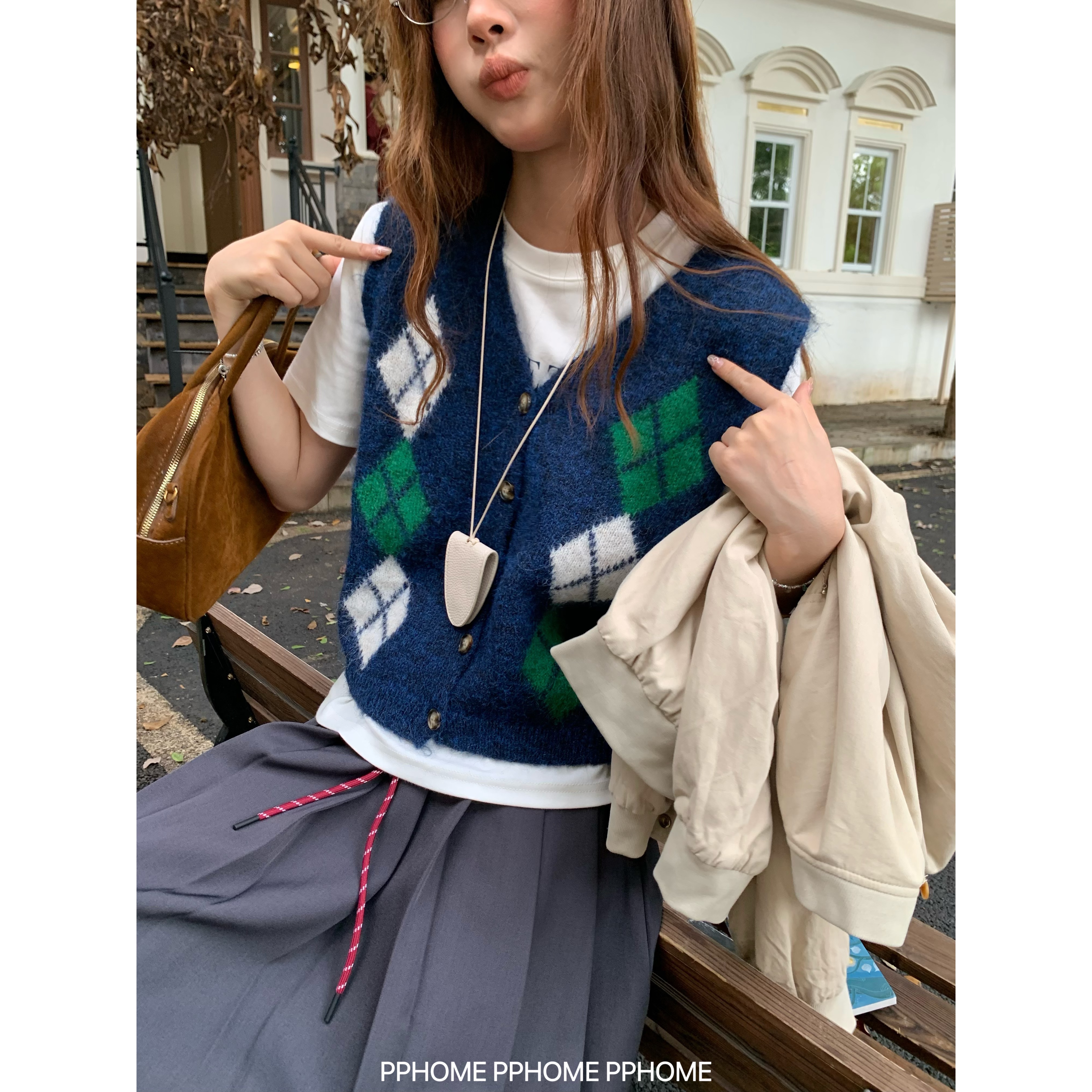 伦敦桥下 复古学院V领菱形格针织马甲女秋冬百搭背心