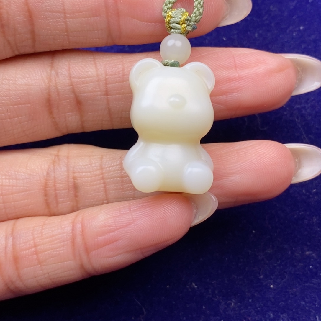 咔***过和田玉未镶嵌挂件