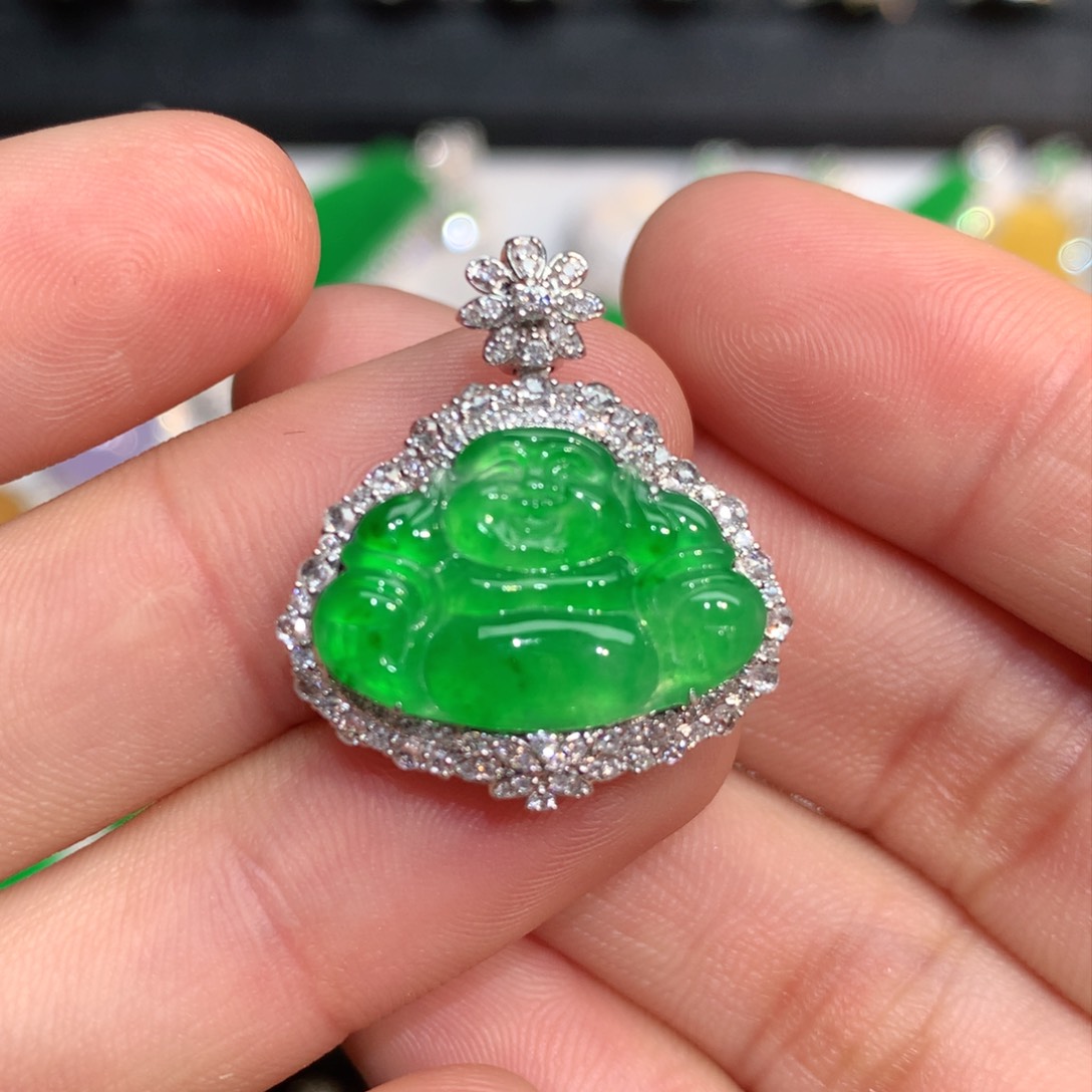 翡翠颈饰18K金镶嵌天然a货翡翠