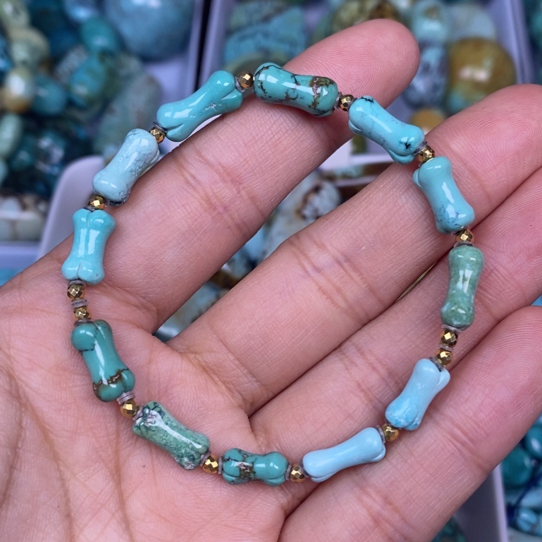 绿松石未镶嵌挂件