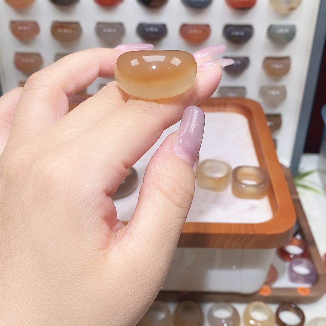 魔***瓜玛瑙/玉髓未镶嵌戒指港21