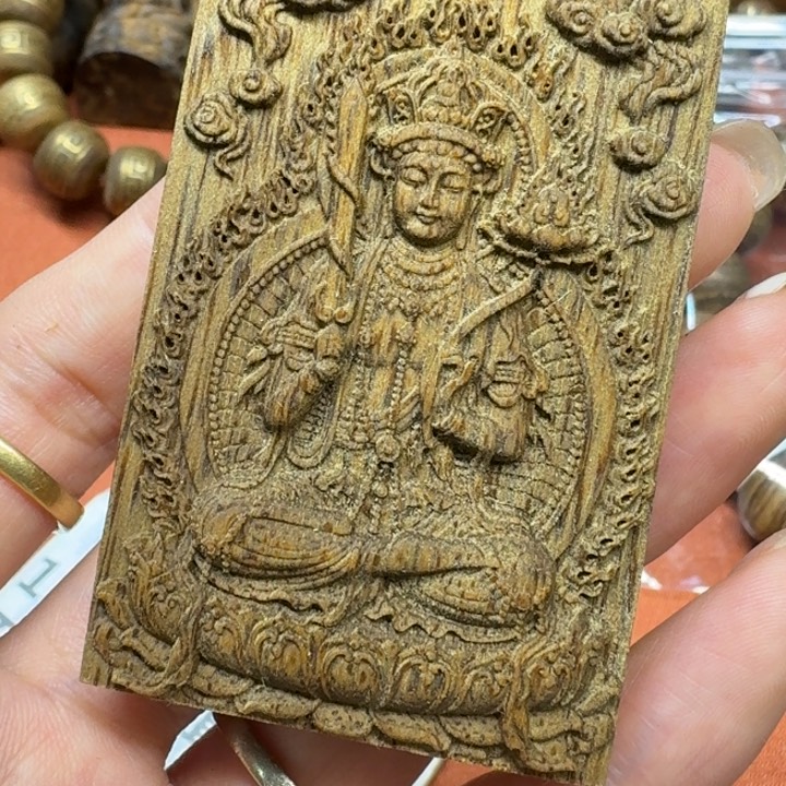 大叶紫檀（黑酸枝木类）