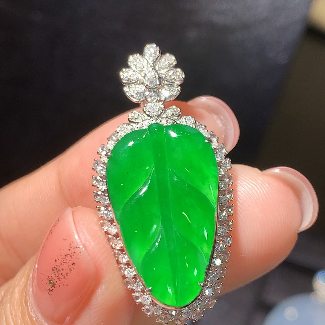 翡翠18K金镶嵌吊坠(不含链)