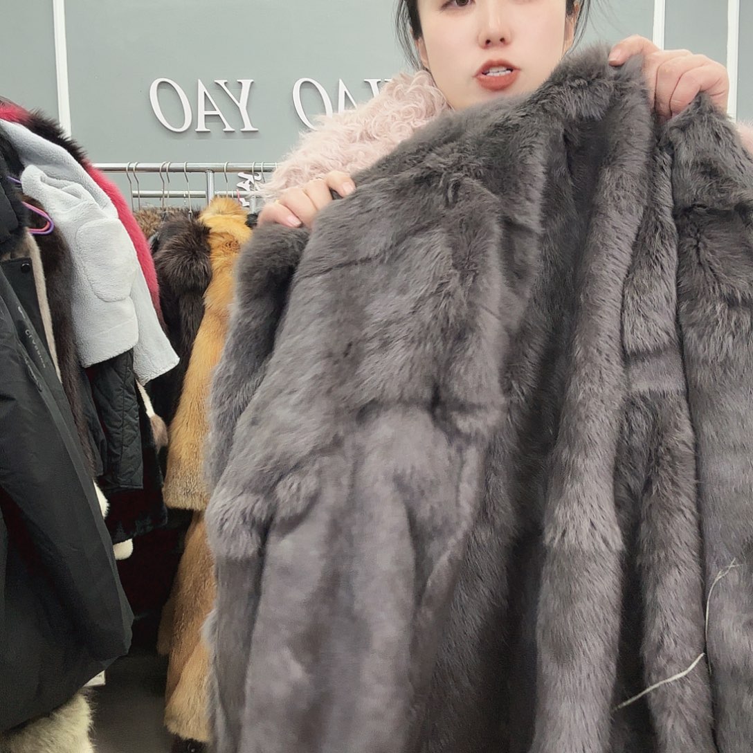 姚小妖家高端皮草