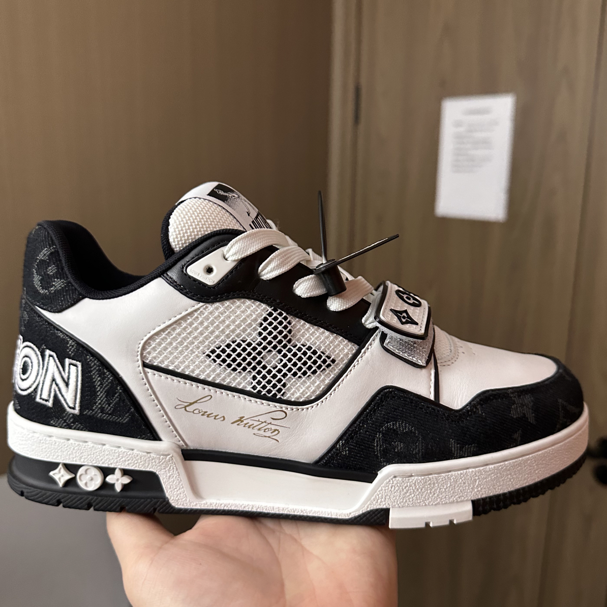 99新 LouisVuitton/路易威登 39.5码/魔术贴trainer休闲鞋