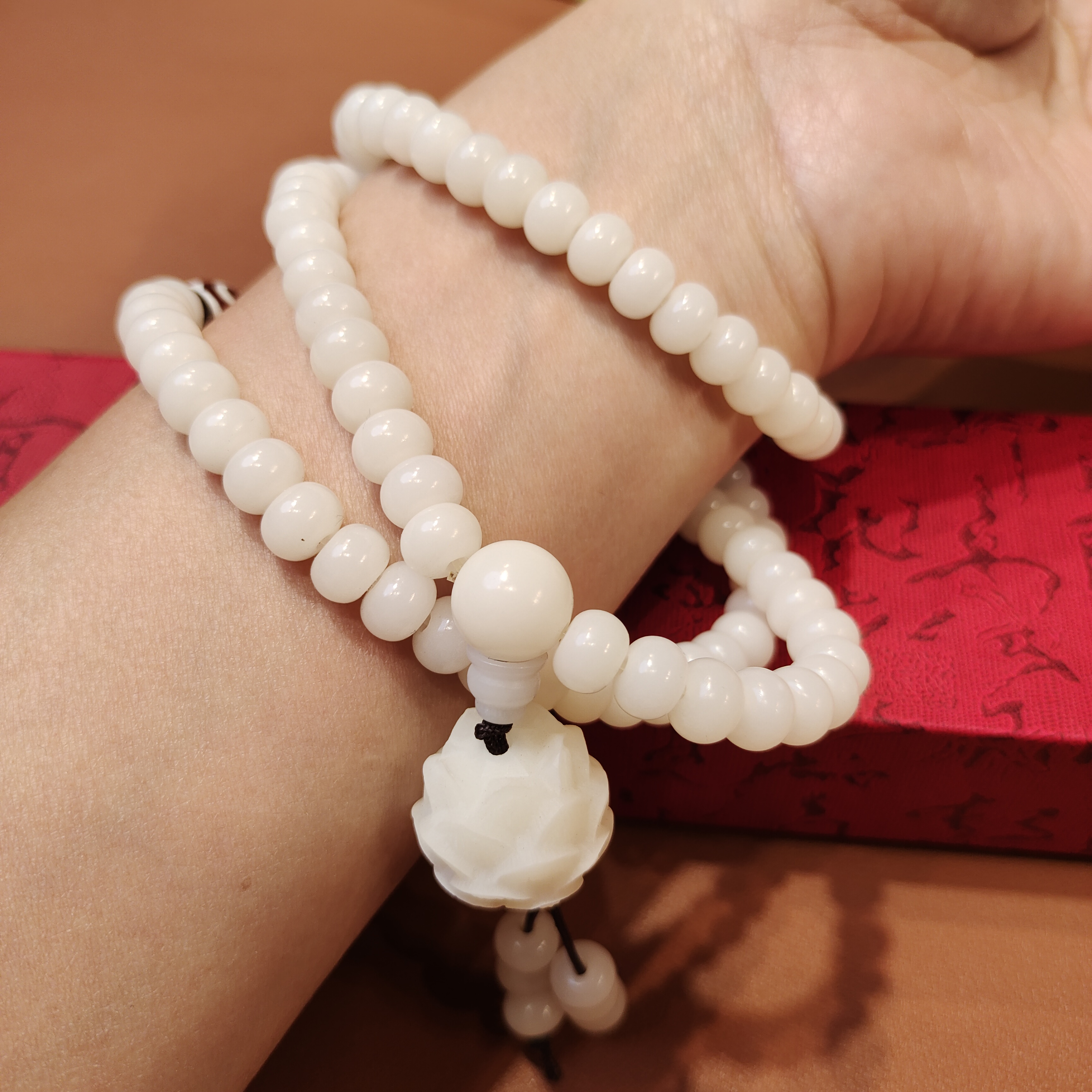 源头工厂手串手链饰品白色菩提莲花挂串Y912无礼盒