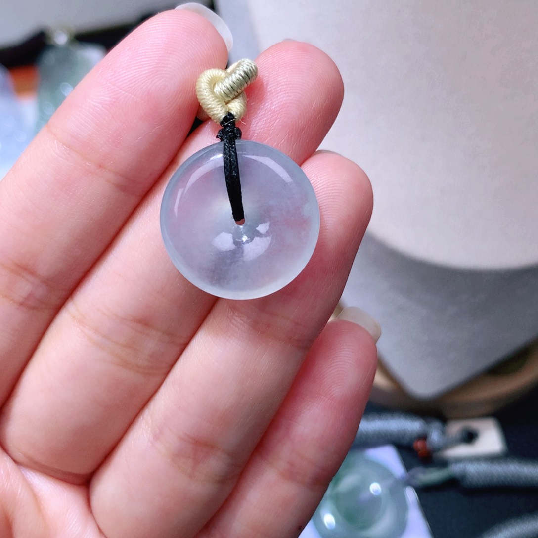 颈饰未镶嵌翡翠扣子