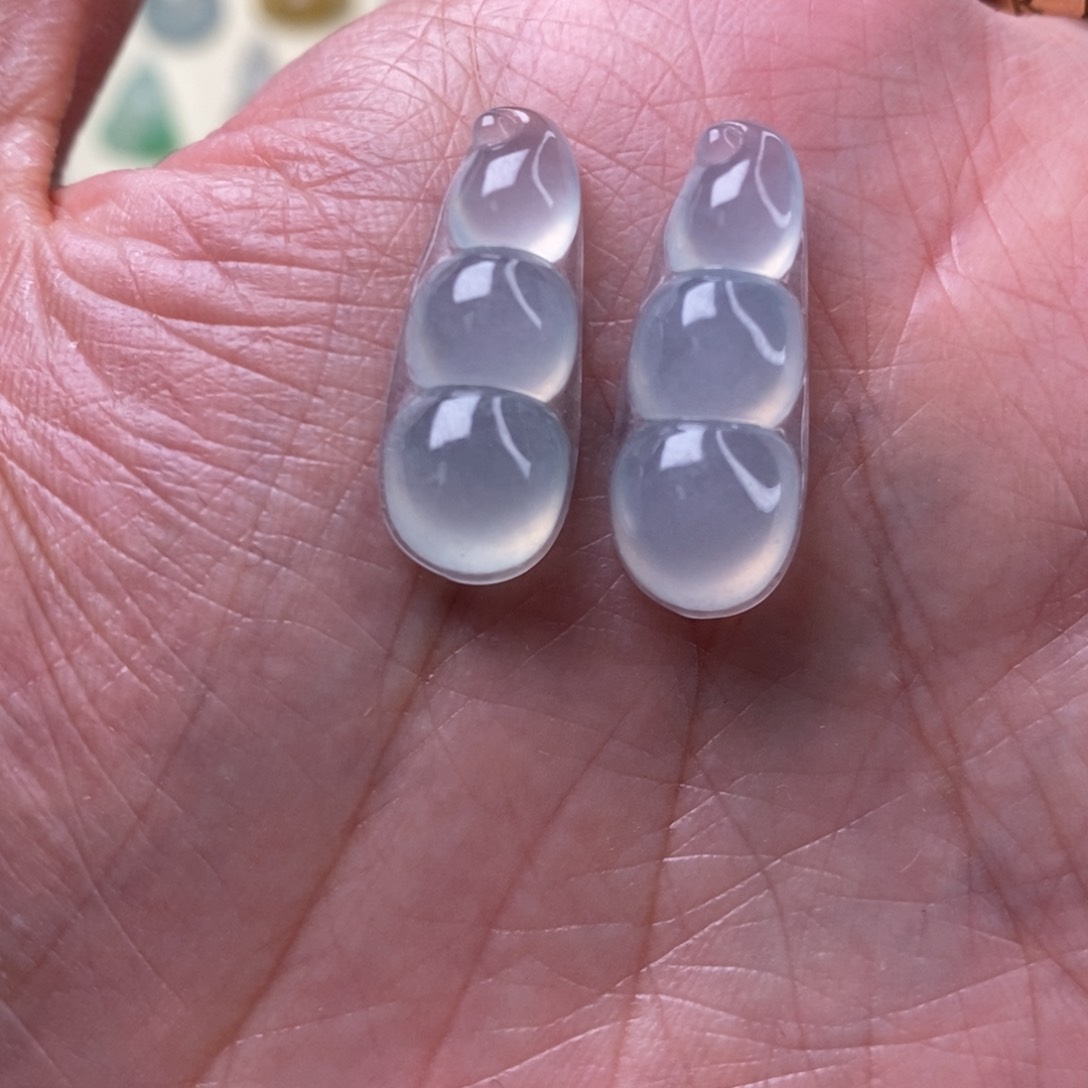 翡翠颈饰未镶嵌豆子