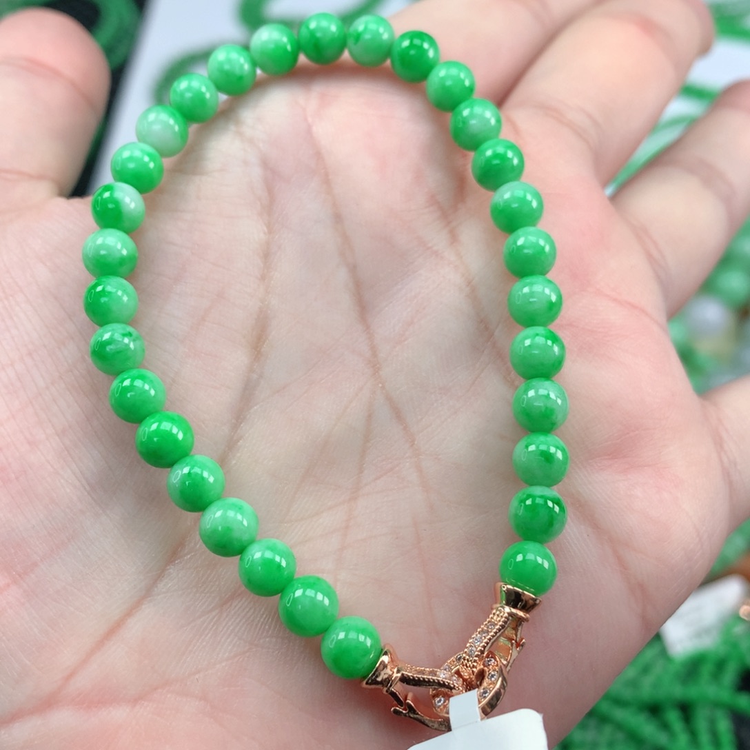 翡翠手链未镶嵌翡翠