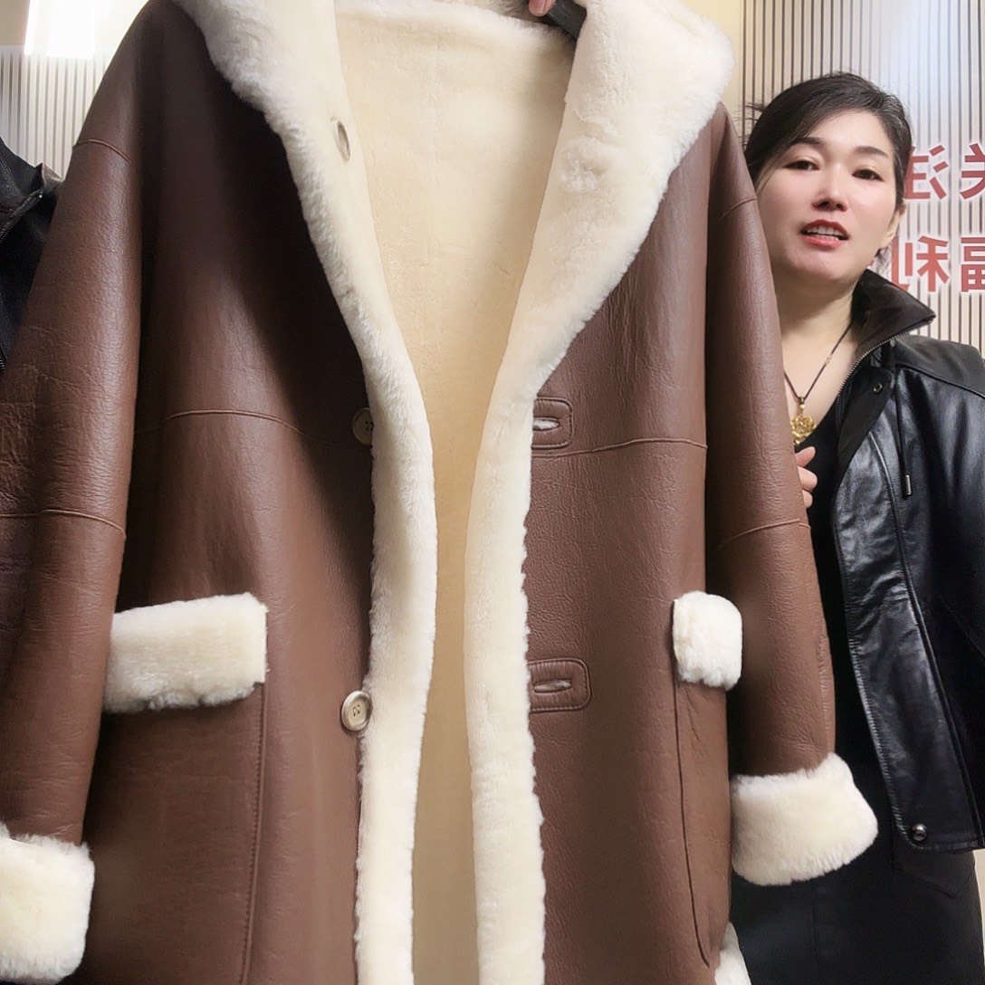 詹***囍莉莉家时尚女装皮草181