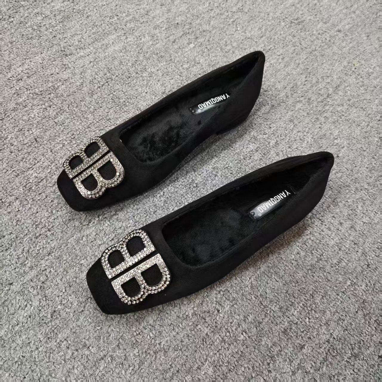 228-2黑色绒面法式单鞋2025气质方扣新款方头浅口水钻通勤女鞋