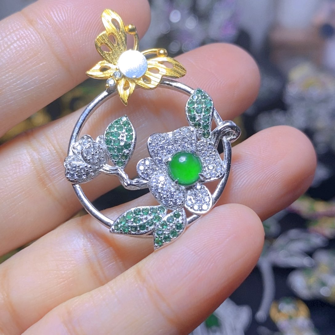 翡翠银S925镶嵌耳饰天然