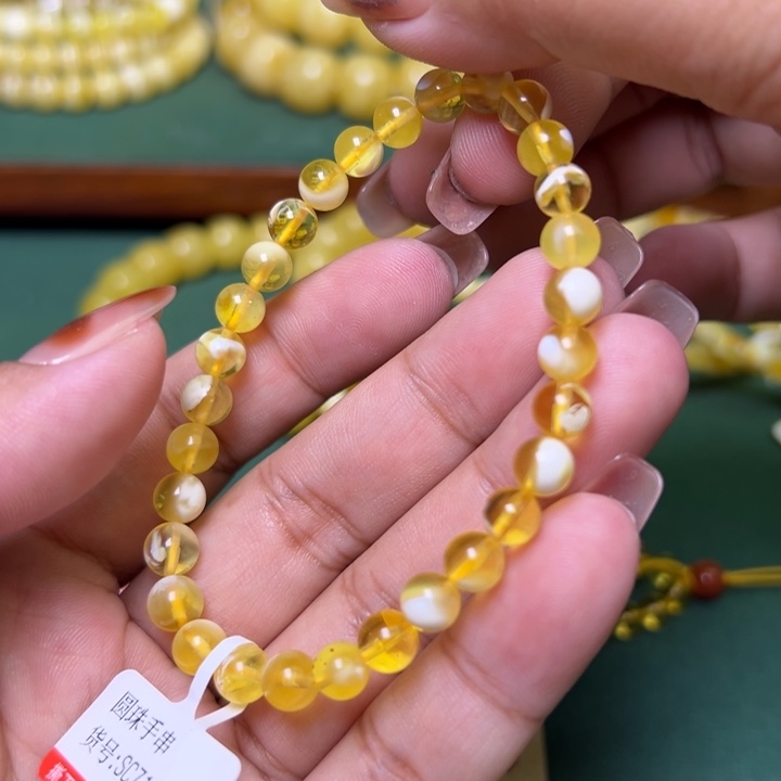 蜜蜡未镶嵌珠宝奇石