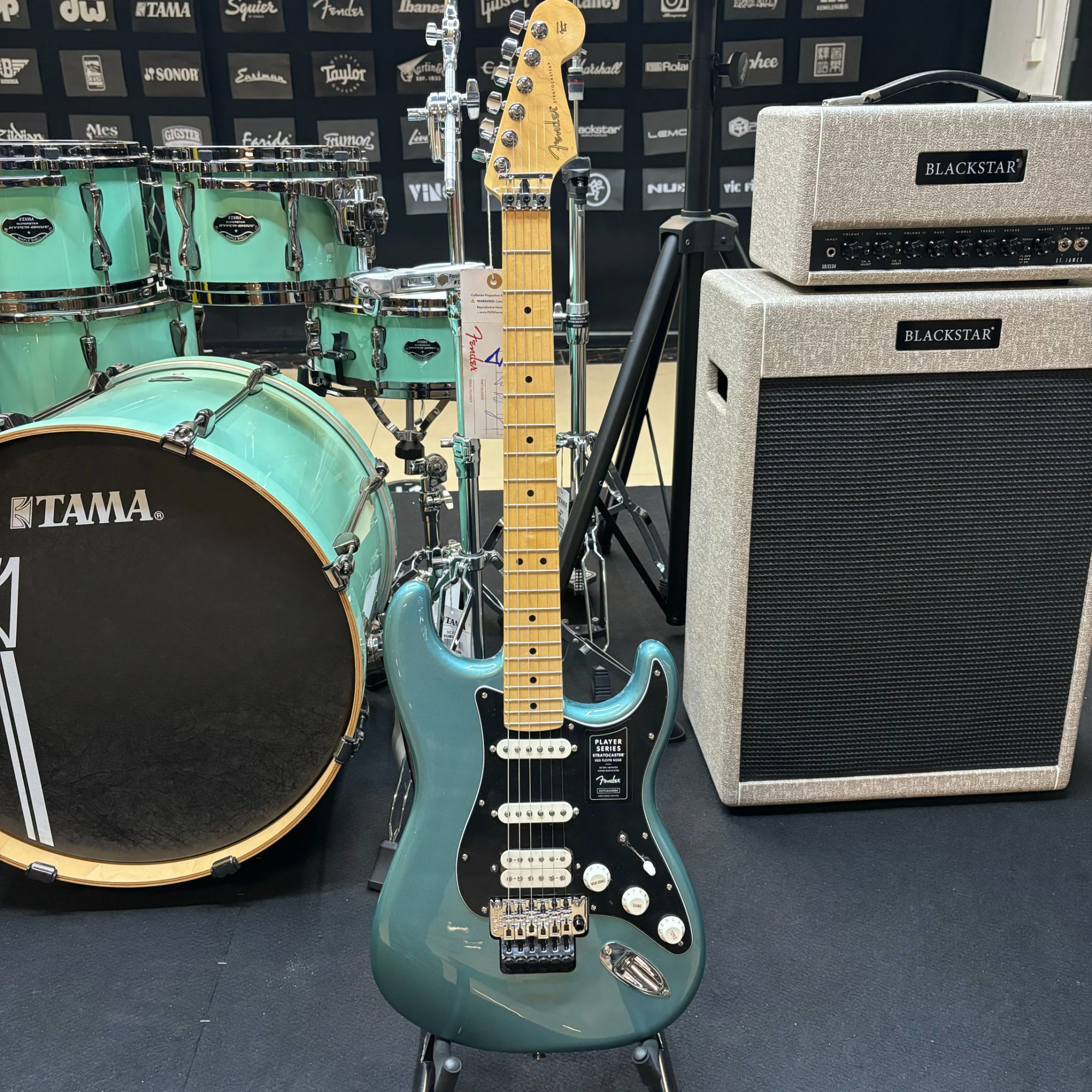 特价Fender芬达玩家系列ST with Floyd Rose1149403500三色渐变