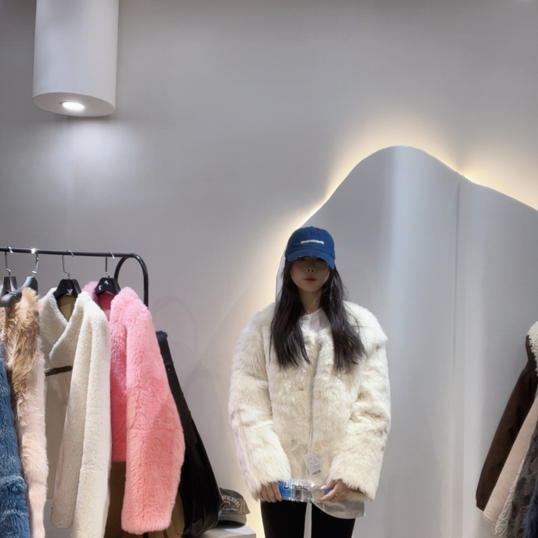 真皮皮毛一体外套223-3200-130斤内