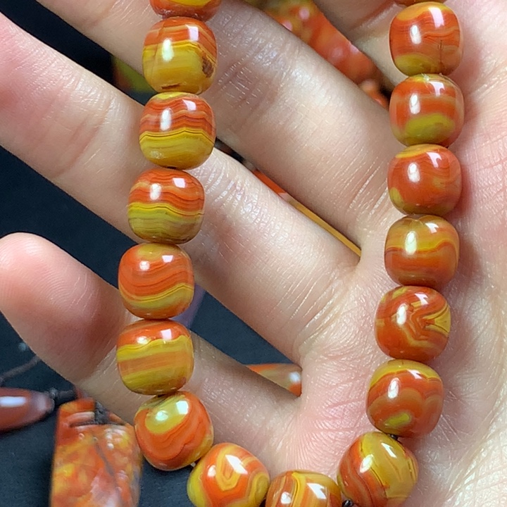 笑***湖玛瑙/玉髓未镶嵌手串