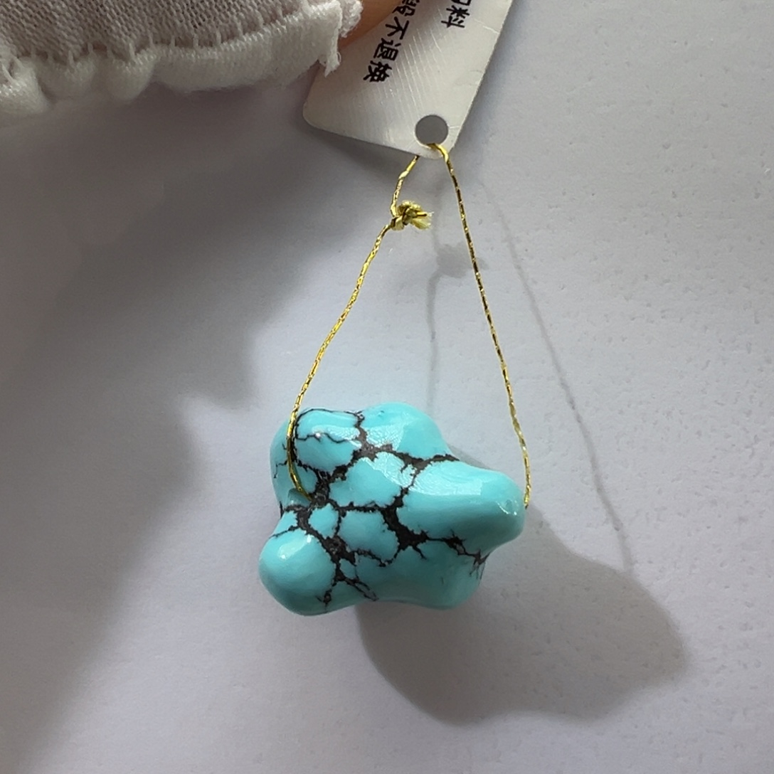 绿松石未镶嵌挂件