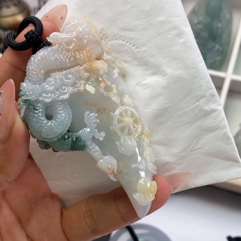 【闪购商品】颈饰未镶嵌翡翠翡翠