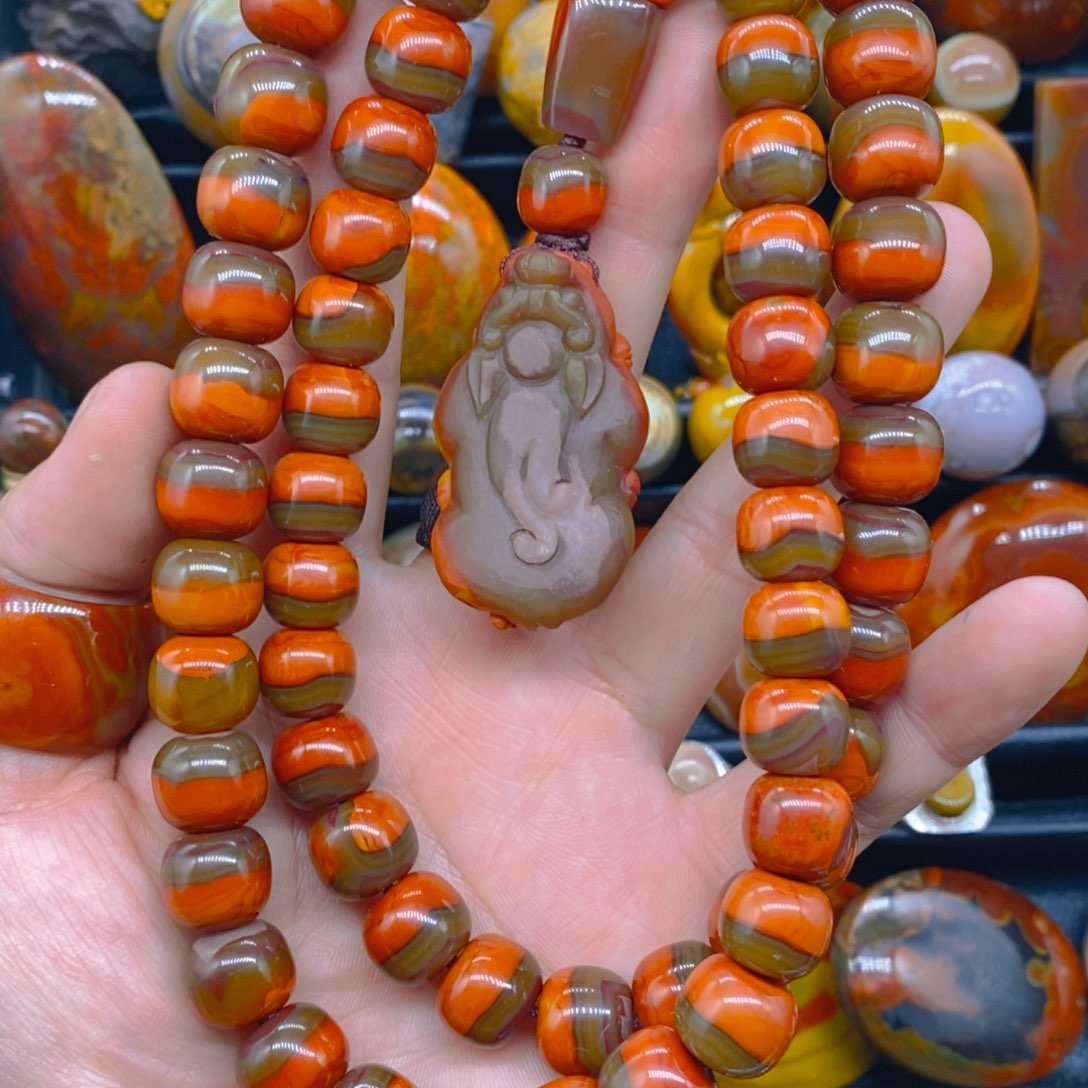 玛瑙/玉髓颈饰未镶嵌