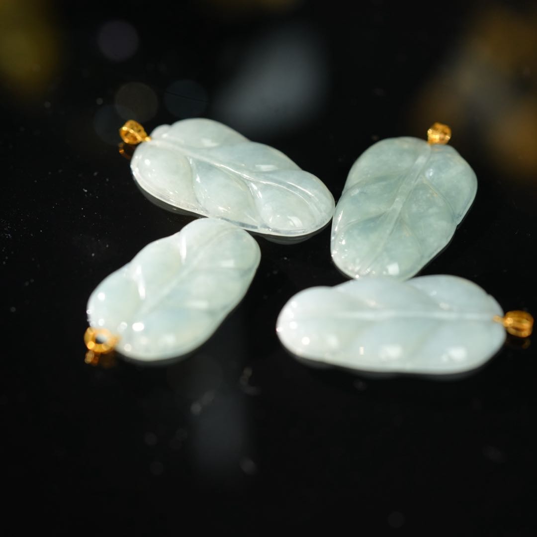 【初见珠宝】18k金翡翠叶子吊坠10-1C375X191【多样性发一件】