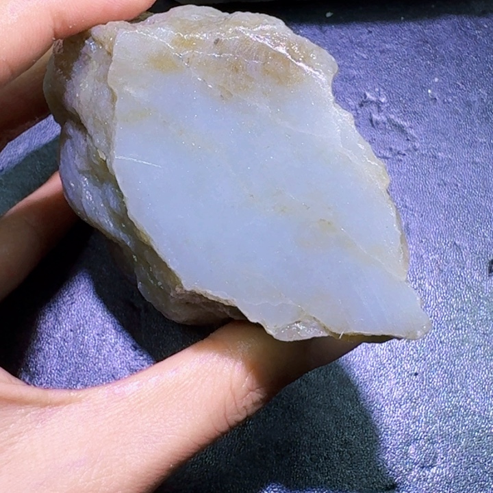 未镶嵌和田玉（糖玉）珠宝半成品