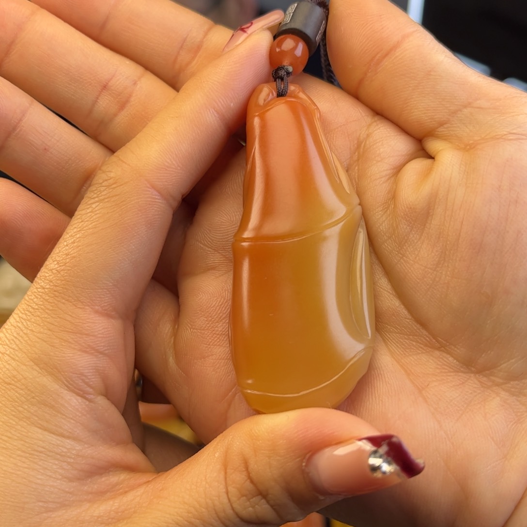 石英质玉黄蜡石挂件未镶嵌k*i