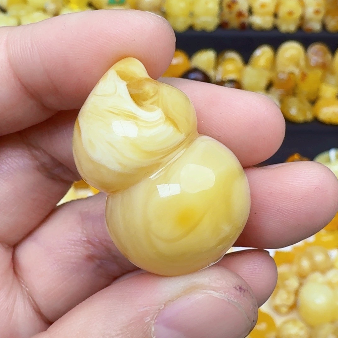 蜜蜡吊坠(赠链)未镶嵌天然俄料浓白蜡妖花蜜蜡葫芦吊坠