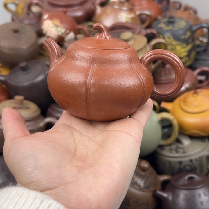 紫砂茶壶壶身蹭到