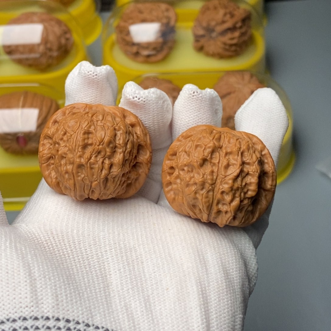 文玩核桃把件36血麒麟