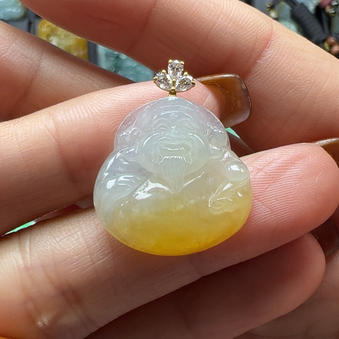翡翠18K金镶嵌颈饰财神