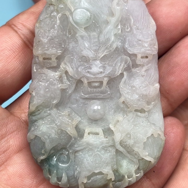 定制翡翠未镶嵌九龙牌