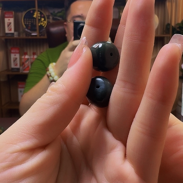 和田玉手串未镶嵌牛*?