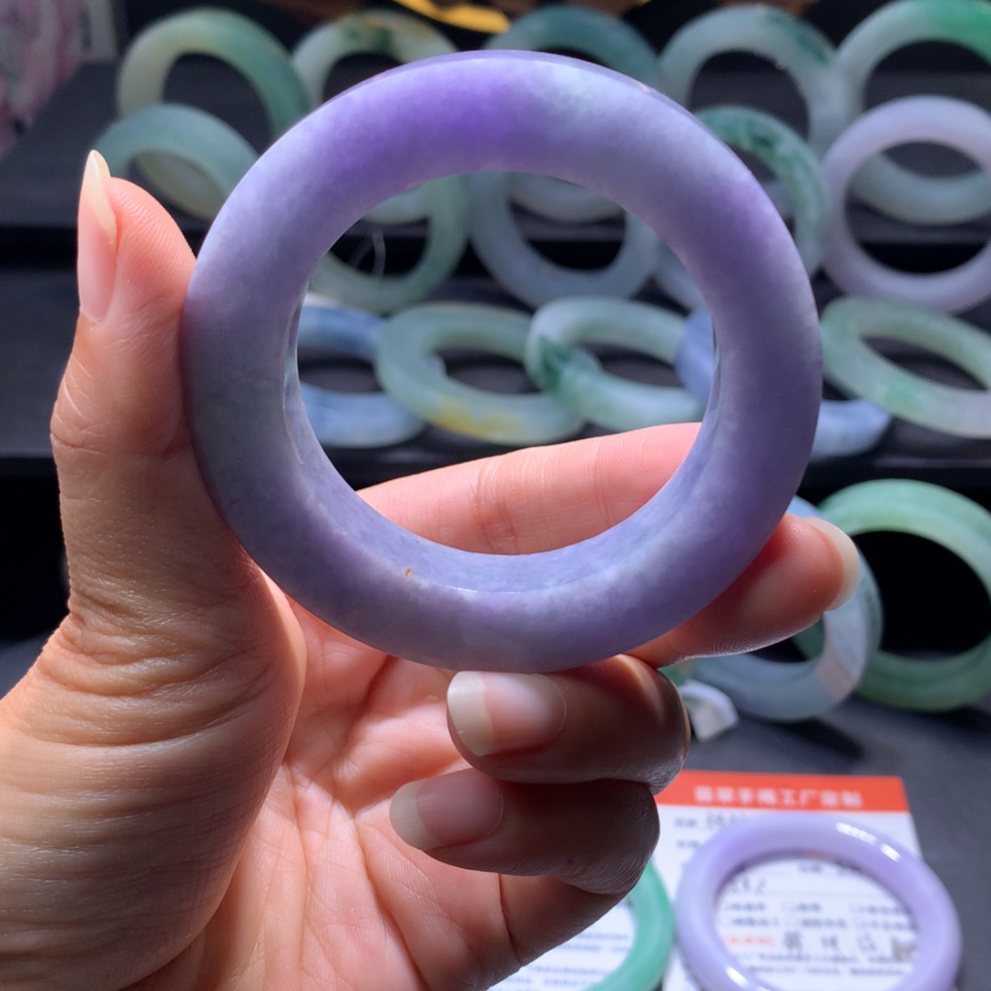 定制翡翠未镶嵌翡翠手镯