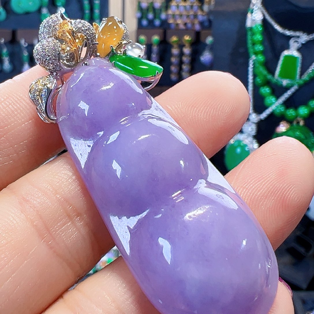 翡翠颈饰18K金镶嵌签收后24小时鉴赏期