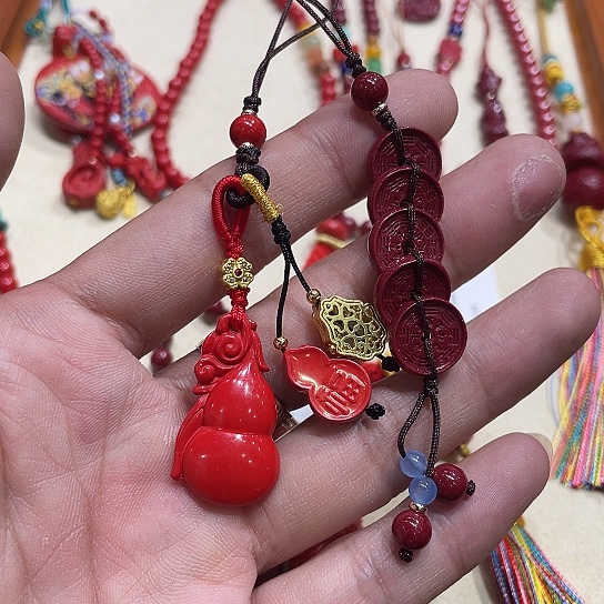 时***人铁合金精美典雅手机链