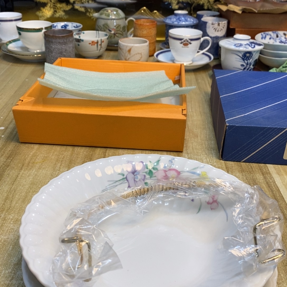 青***青易雅集工艺品有限公司