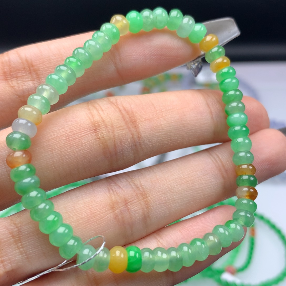 翡翠手链未镶嵌卡