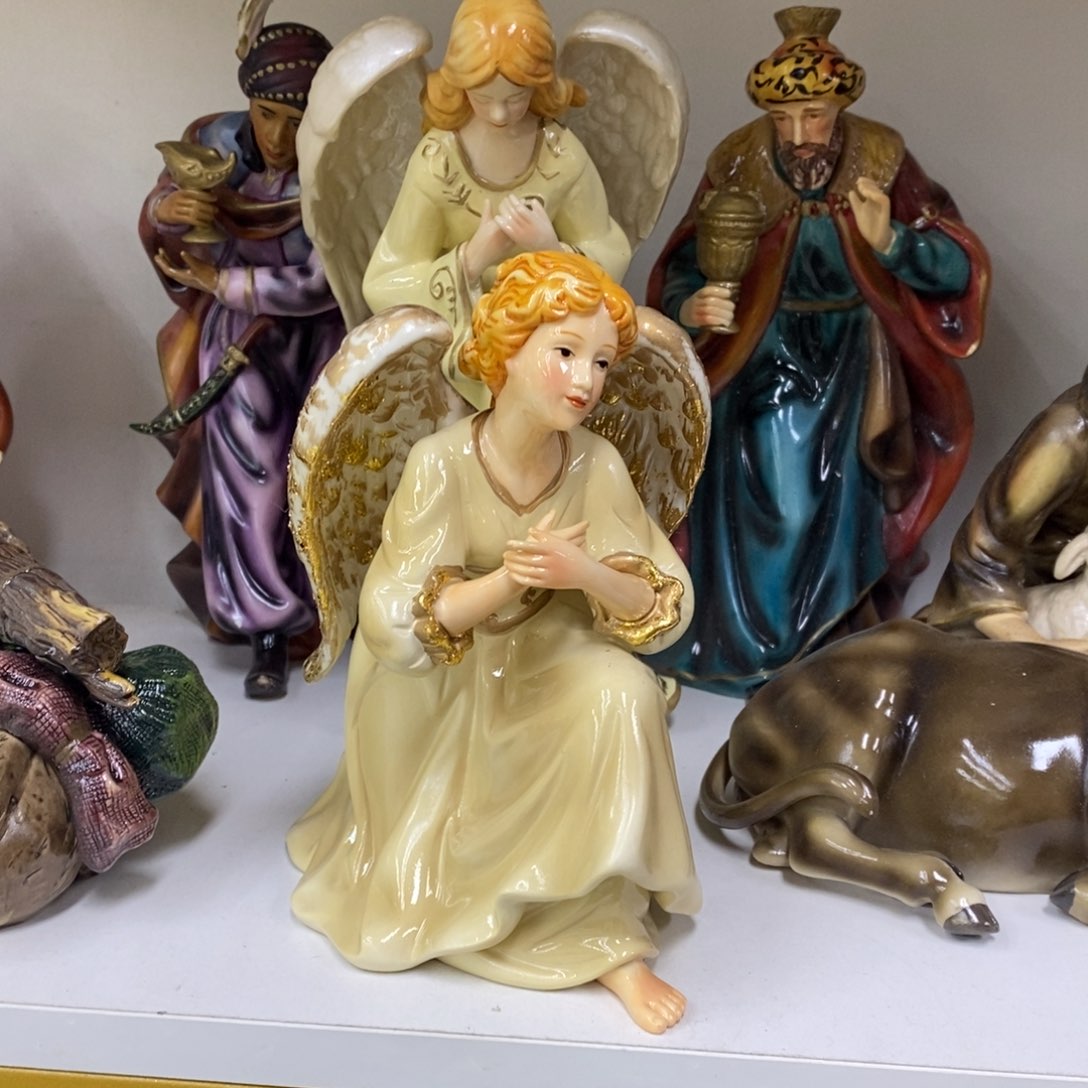 摆件陶瓷材料花瓶摆件